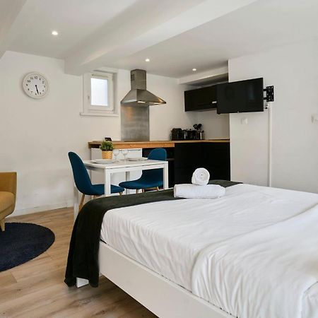 Lille Hypercentre Gares - Small Suite Esterno foto