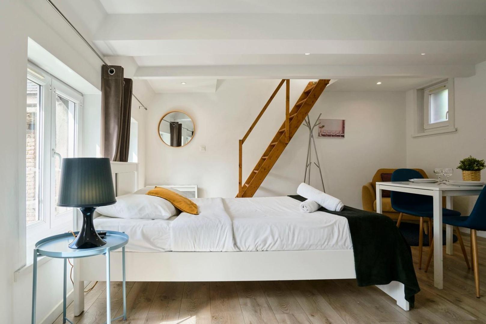 Lille Hypercentre Gares - Small Suite Esterno foto